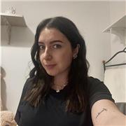 Laureanda in lingue e letterature straniere offre ripetizioni per ragazzi per qualsiasi grado, dalle elementari alle superiori